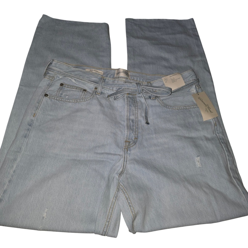 Universal Thread Womens 90s Baggy Mid Rise Jeans Light Wash Distressed Size 12